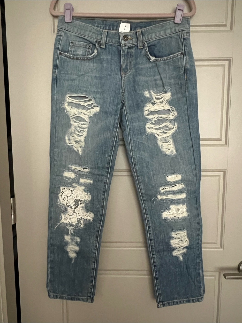 LF Distressed blue Jeans with crochet Lace Insets size 25 NWT
